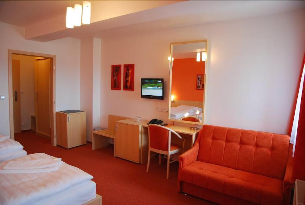 Hotel Senimo Olomouc Dış mekan fotoğraf