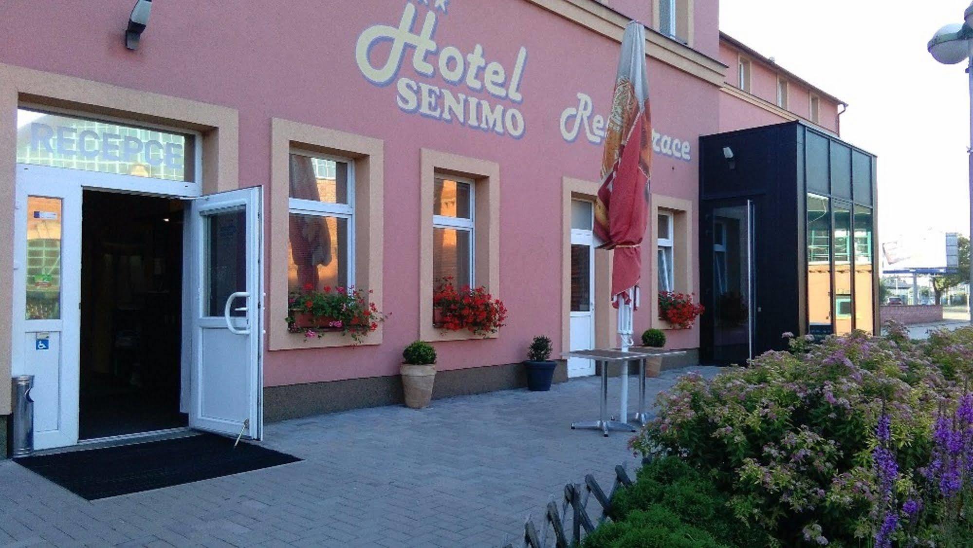 Hotel Senimo Olomouc Dış mekan fotoğraf