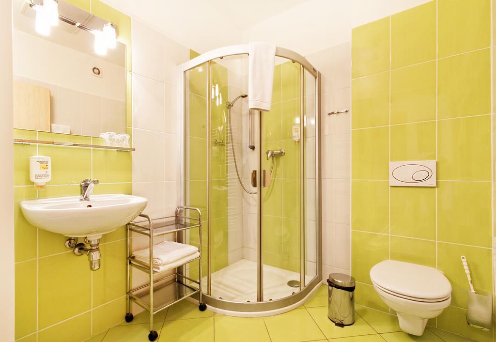 Hotel Senimo Olomouc Oda fotoğraf