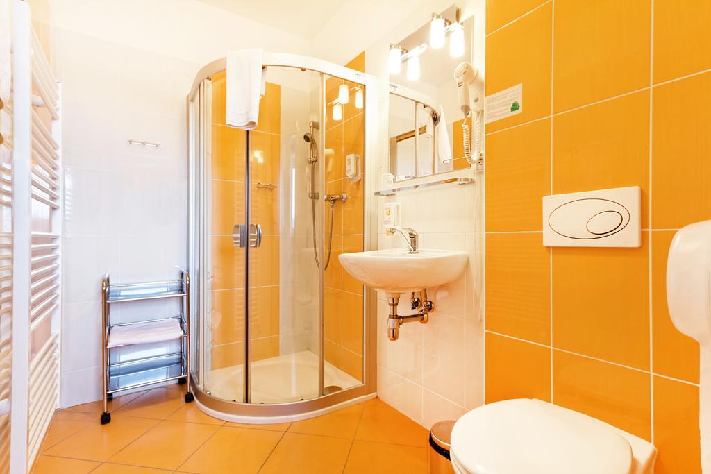 Hotel Senimo Olomouc Oda fotoğraf